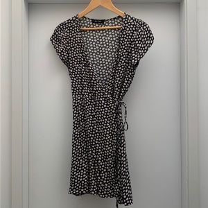 Summer floral daisy wrap mini dress